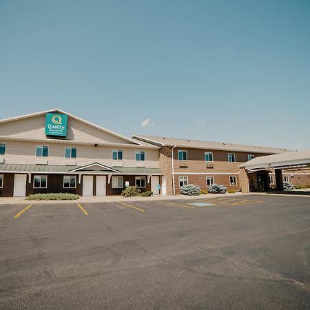 Quality Inn & Suites Watertown Near Prairie Lakes Ice Arena Exterior photo